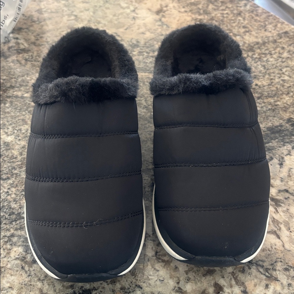 NWOB Women’s Abeo MXV Cruise Mule. Size 7. Black - Picture 5 of 5